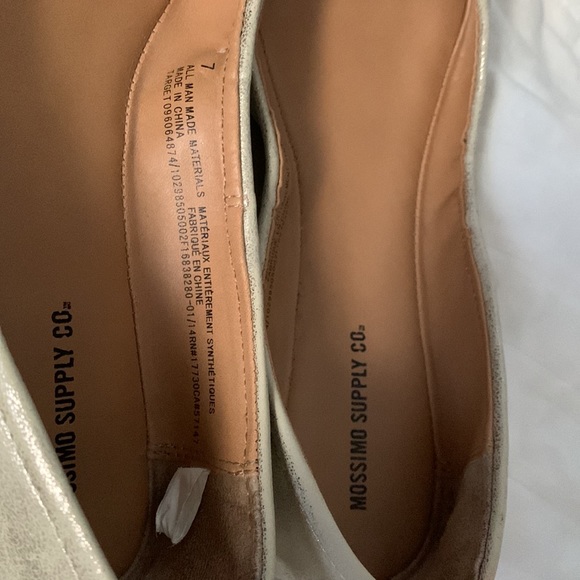 Mossimo Gold Metallic Flats - Picture 7 of 9